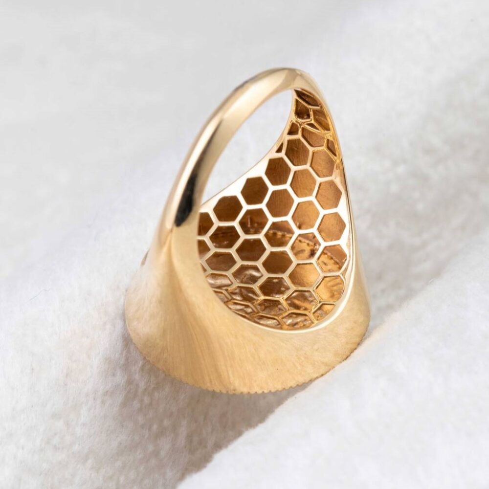 انگشتر سلطنتی الیزابت - تصویر 3